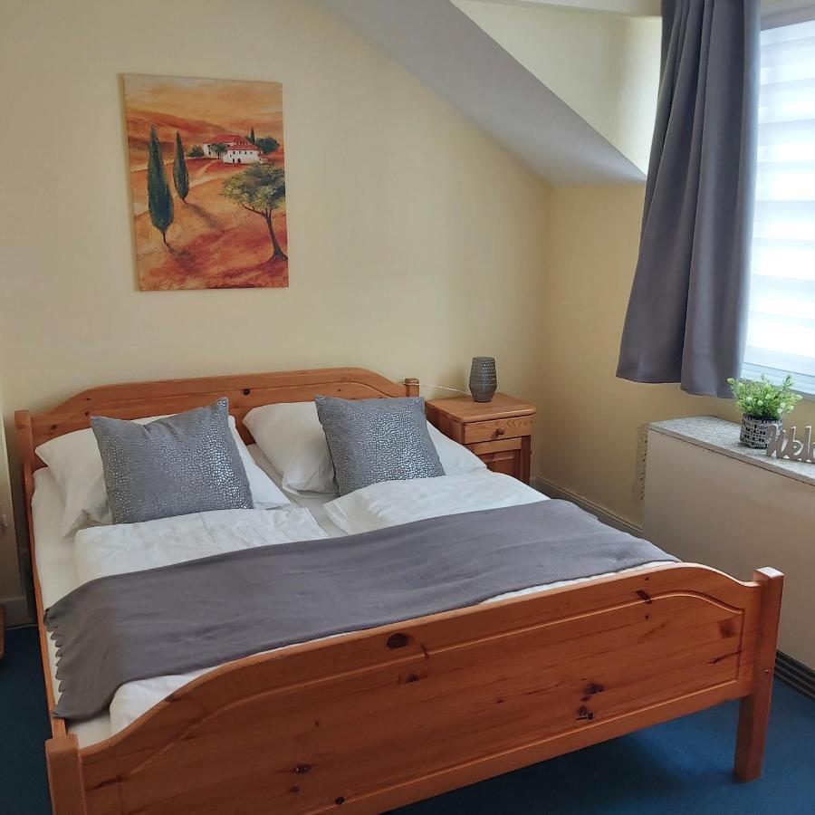 Kleine Altstadt Oase Apartment แบร์นคาสเทล-คืสท์ ภายนอก รูปภาพ